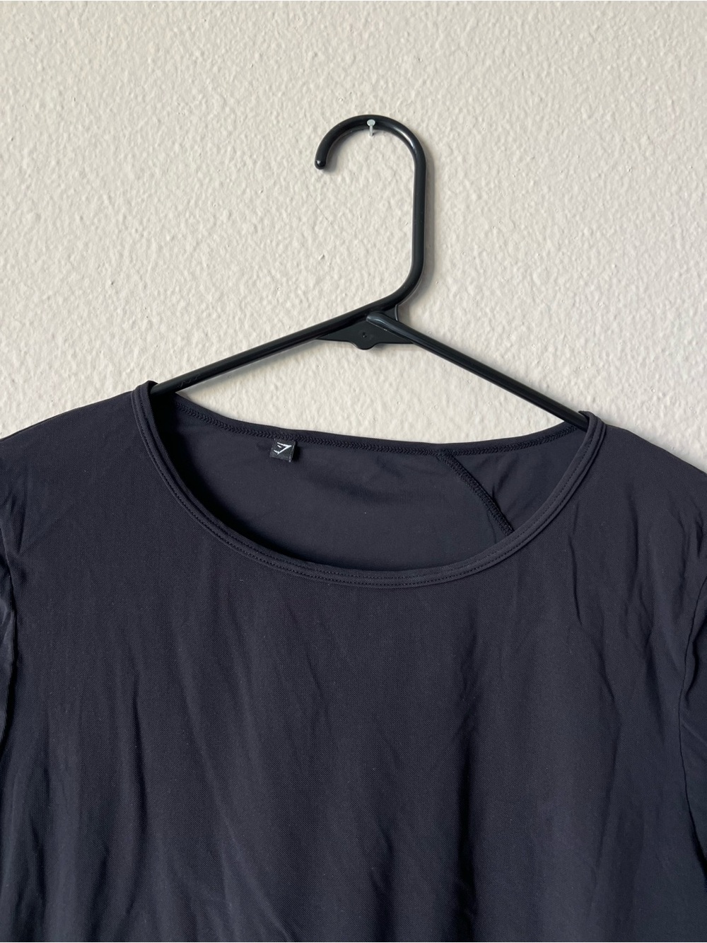 Gymshark Mesh Black Long-Sleeve Women's Performance Top - Picture 3 of 4